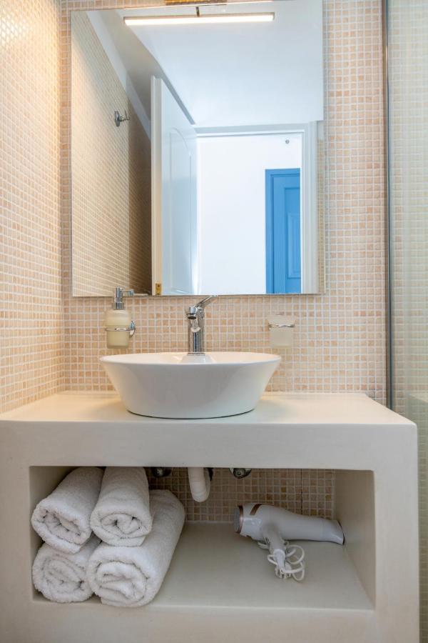 Argiro Hotel Tinos ภายนอก รูปภาพ
