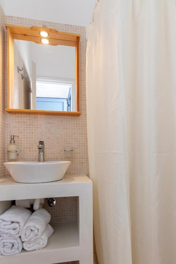 Argiro Hotel Tinos ภายนอก รูปภาพ